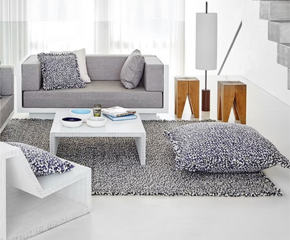 ESPACIO GARDEN WAAN BLACK AND WHITE